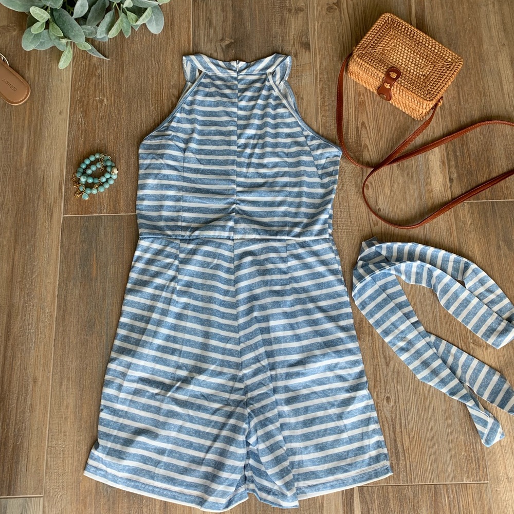 🦋 Lovely Striped Summer Romper shorts 🦋 - Picture 3 of 5
